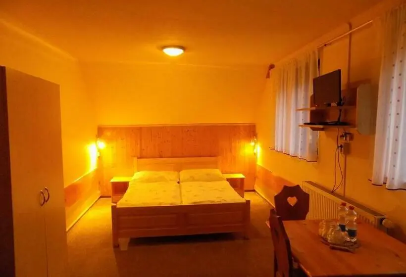 Deluxe-huone, Penzion Roseta