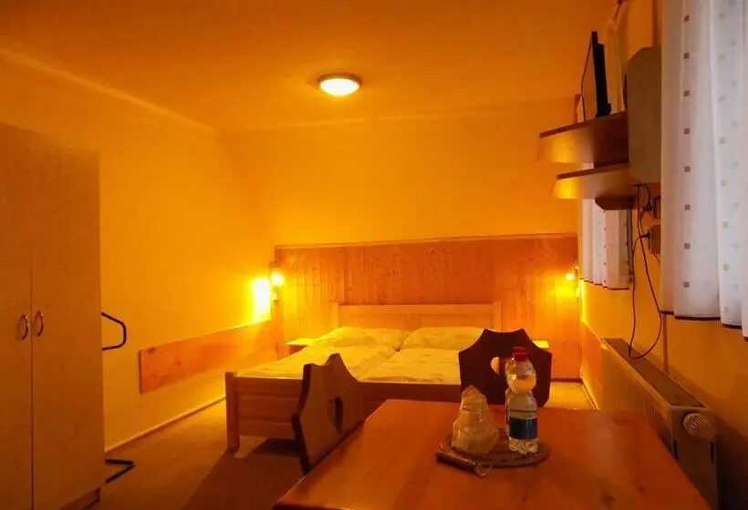 Deluxe-huone, Penzion Roseta