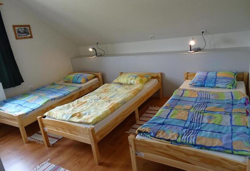 Kertre Néző Standard Háromágyas Szoba, Rejtek Vendégház