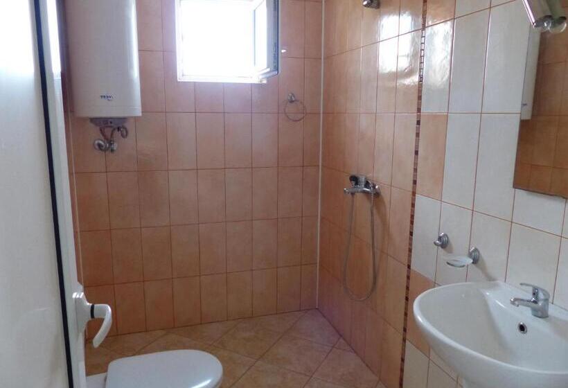 غرفة قياسية مطلّة علي البحر, Studio S Vasiliko