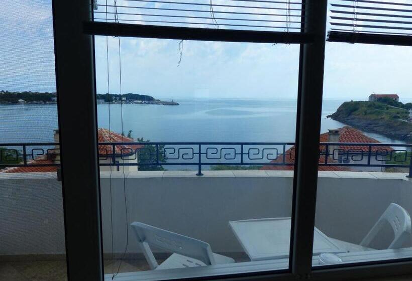 غرفة عائلية مطلّة علي البحر, Studio S Vasiliko