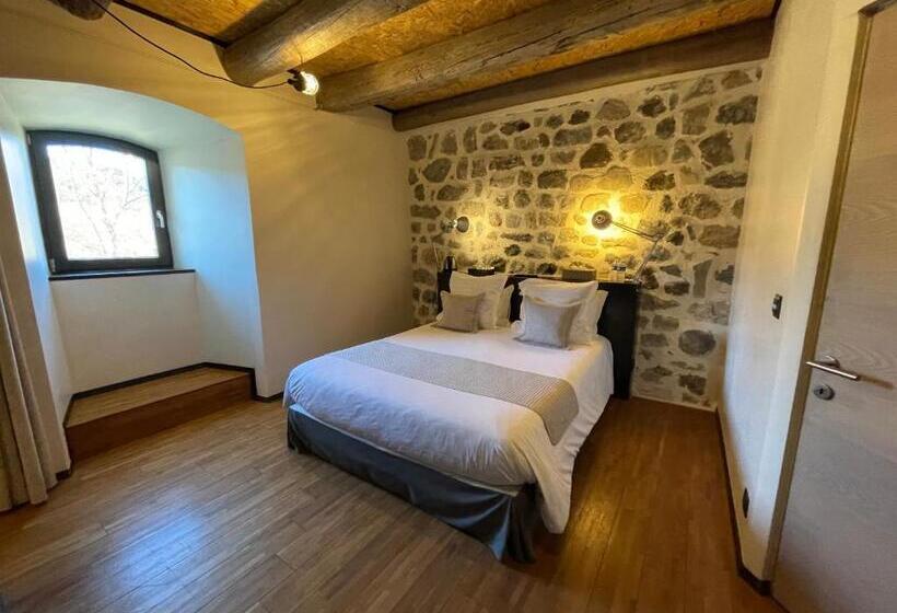 スーペリアールーム, Domaine De La Planche De Melussac