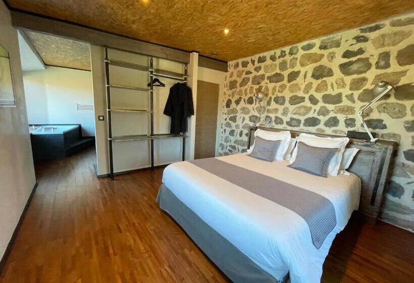 Номер Deluxe, Domaine De La Planche De Melussac