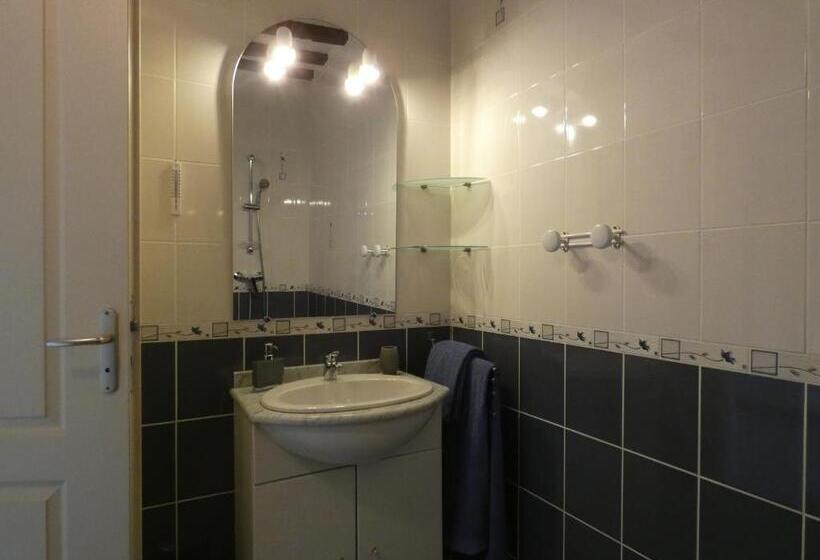 Номер Стандарт Адаптированный для Инвалидов, Les Logis Du Breuil