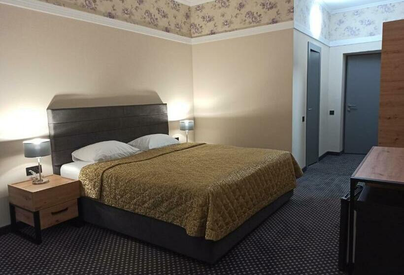 Номер Стандарт, вілла ягуся