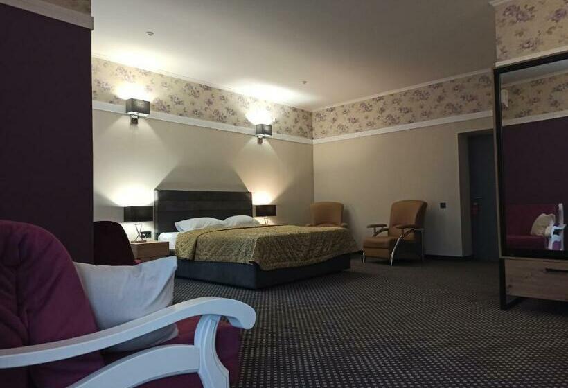 Люкс, вілла ягуся