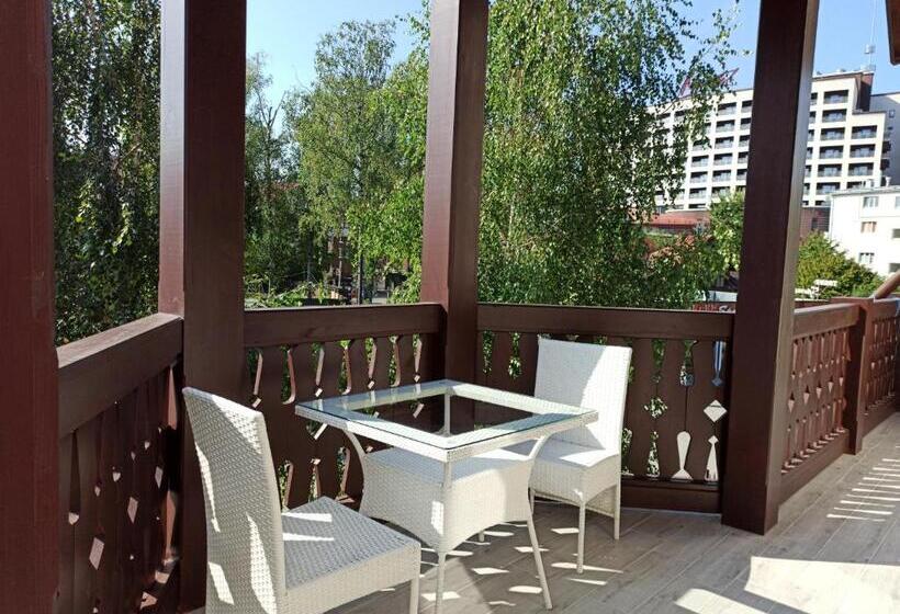 Люкс, вілла ягуся