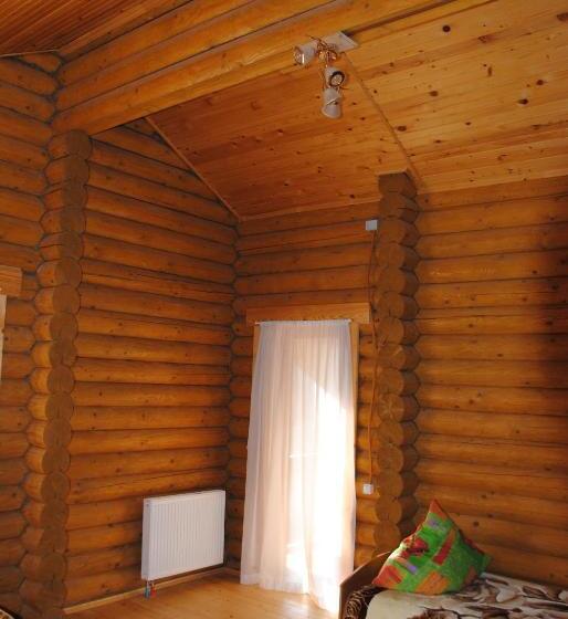 اتاق کلاسیک چهارنفره, крокус мія