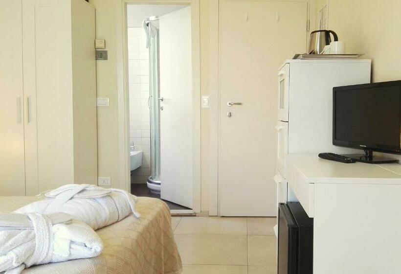 חדר סטנדרט, Trionfal