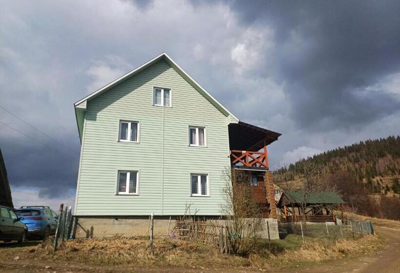 חדר סטנדרט לשלושה, Green House Panorama Karpat