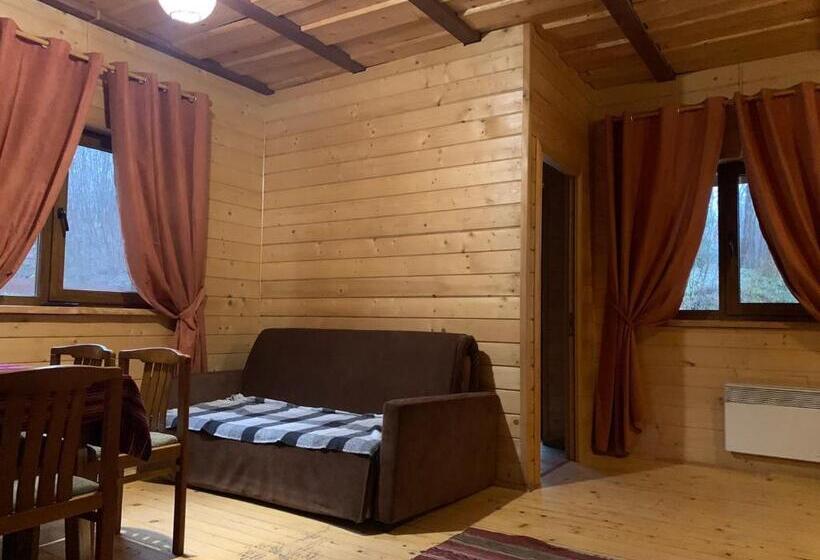 خانه 2 خوابه, Guest House Pid Dubom карпати під дубом