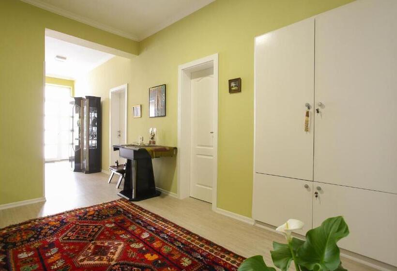 اتاق لوکس, Villa Prestige