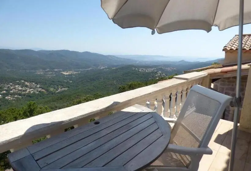 オーシャンビュースタンダードルームバルコニー付き, Chambres D Hôtes Vue Mer L Estérel Panoramique
