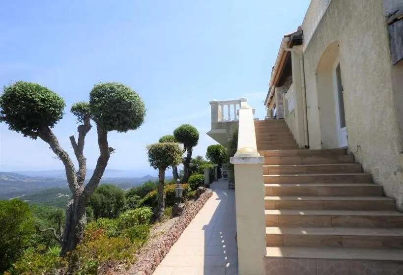 オーシャンビュースタンダードルームバルコニー付き, Chambres D Hôtes Vue Mer L Estérel Panoramique