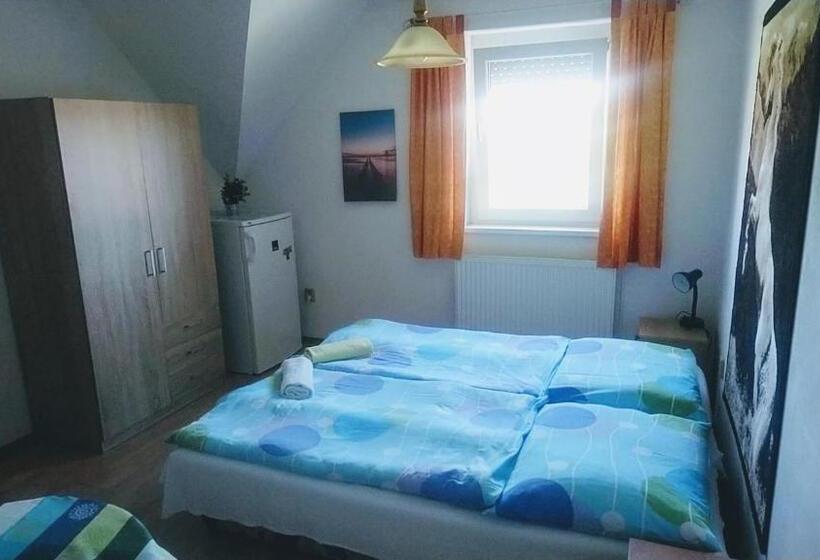 Апартаменты 2 Спальни, Vila Nela