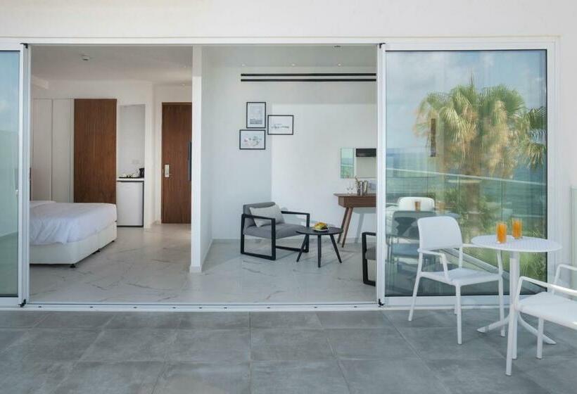 Полулюкс, Akti Beach Hotel & Village Resort