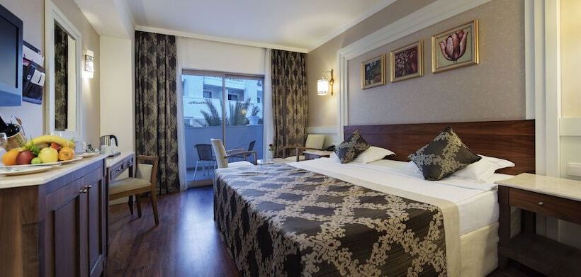 غرفة قياسية مطلّة علي البحر, Alba Queen Hotel - Ultra All Inclusive