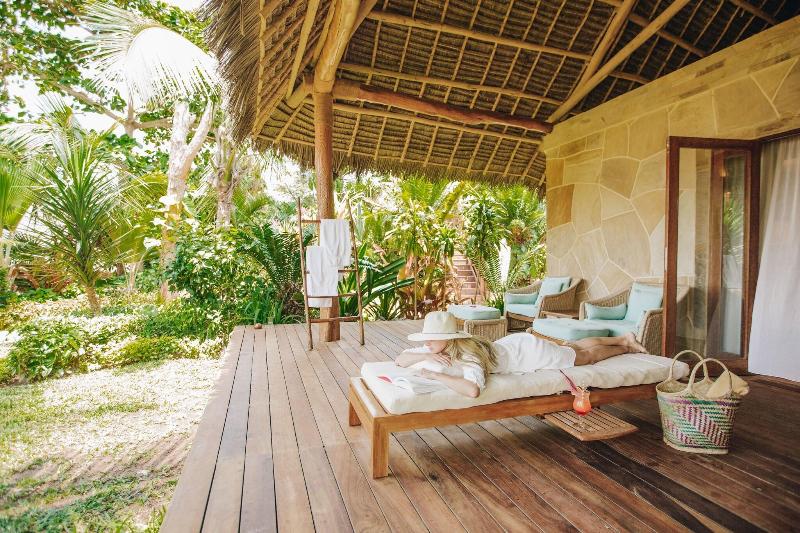 带露台的高档房间, Baan Karon Resort