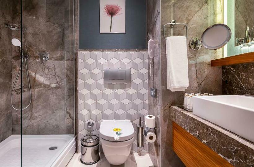 اتاق استاندارد با چشمانداز دریا, Baia Lara