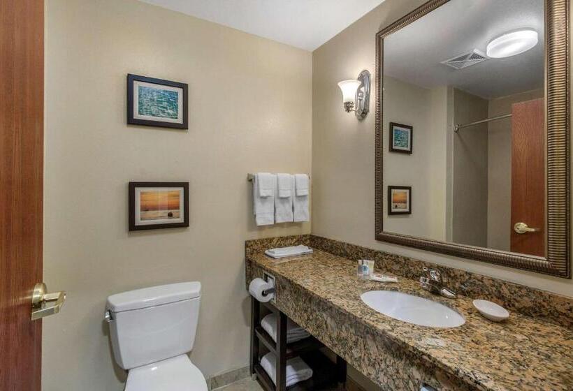 جناح, Comfort Suites