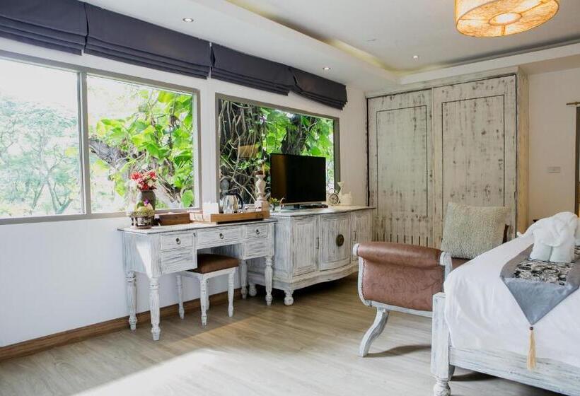 带大床的豪华间, Eoutfitting Doikham Resort