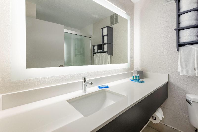 חדר דלוקס, Khanom Golden Beach