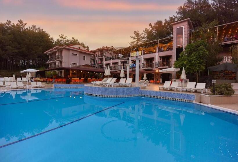 Семейный Номер с Койками, Pine Valley Hotel Oludeniz