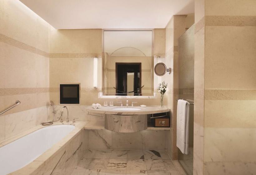 غرفة كلوب, Shangri La Ningbo The Three Rivers Intersection