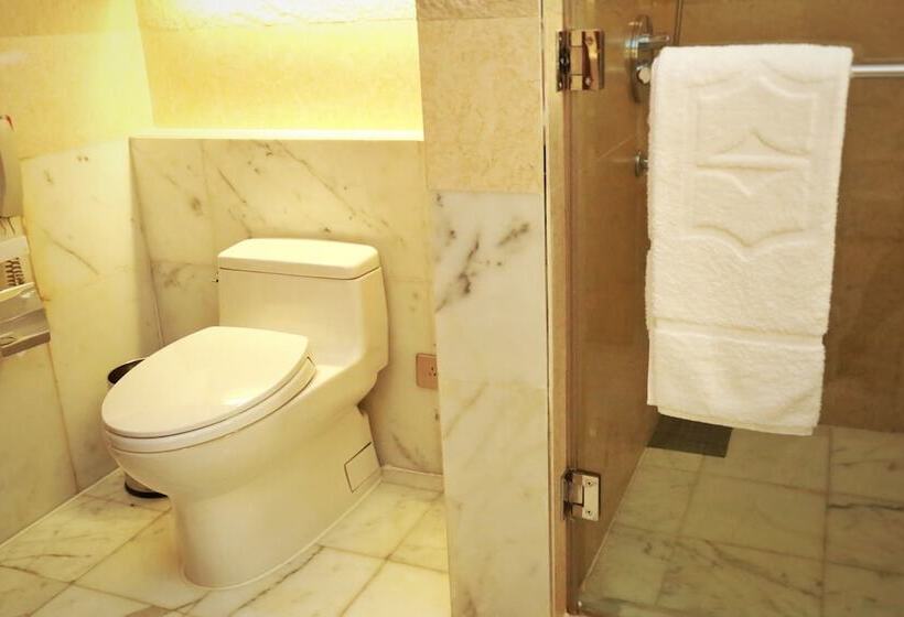 غرفة كلوب, Shangri La Ningbo The Three Rivers Intersection