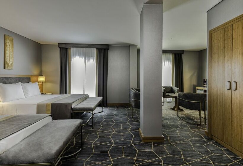 اتاق استاندارد سه نفره, Venera