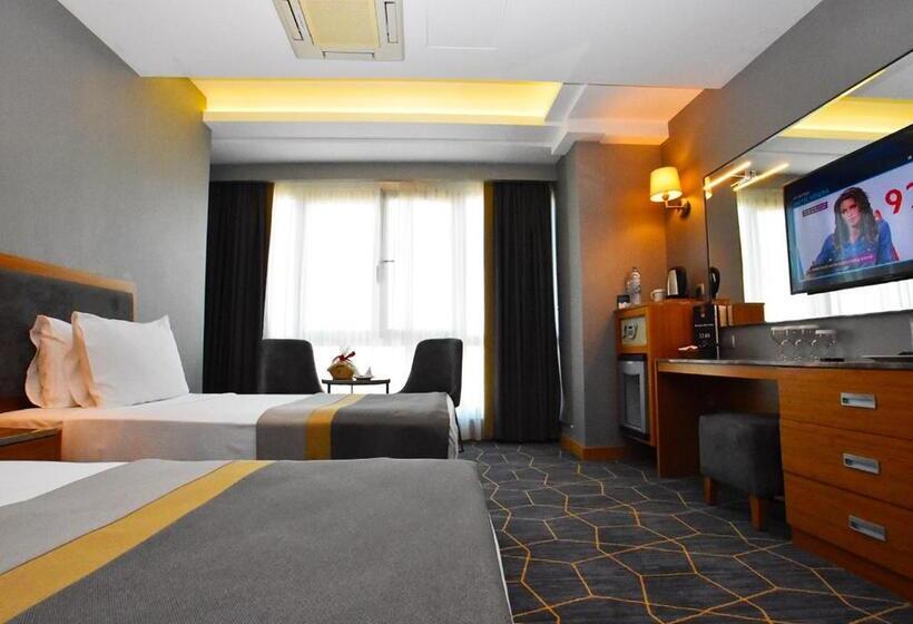 اتاق استاندارد سه نفره, Venera