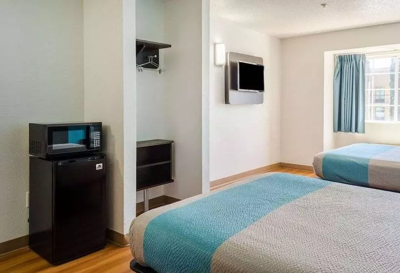اتاق لوکس, Motel 6 mobile, Al