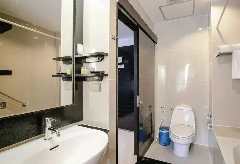 اتاق سوپریور با چشم‌انداز کوهستان, Samaya Wellness Resort