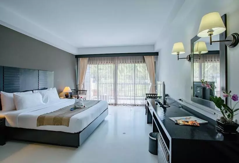 اتاق سوپریور با چشم‌انداز کوهستان, Samaya Wellness Resort