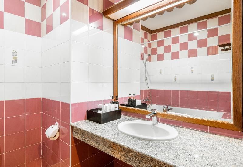 Quarto Deluxe, Tony Resort