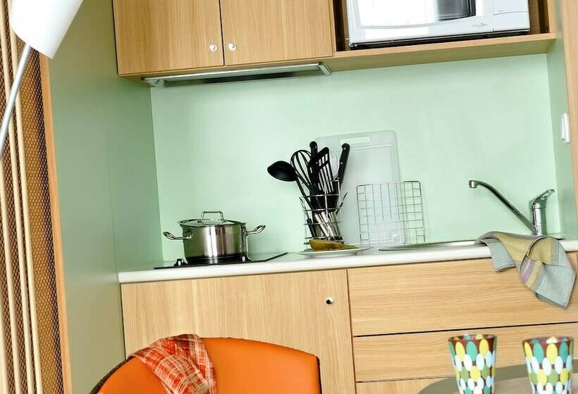 استودیوی استاندارد, Aparthotel Adagio Nantes Centre