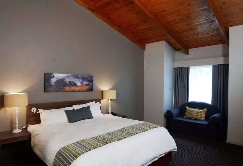 Perhehuone, Anew Hotel Hluhluwe