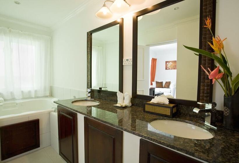 Junior swim-up suite, Calabash Cove Resort And Spa Adults Only