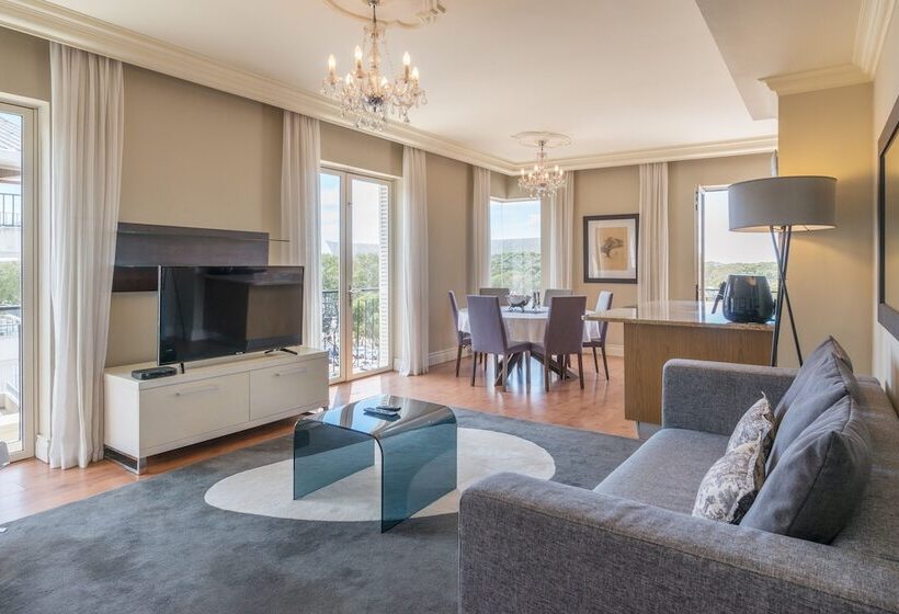 デラックススイート２ベッドルーム, Cape Royale   Whosting