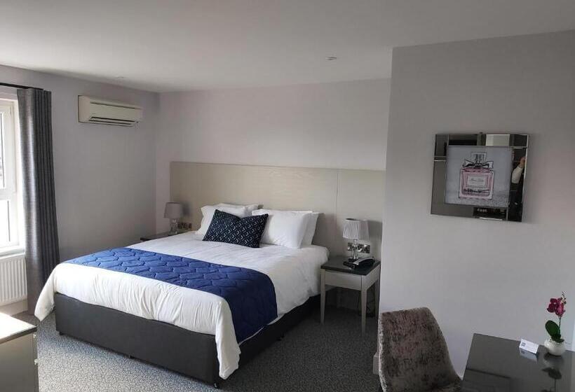 スーペリアールーム, Dean Park