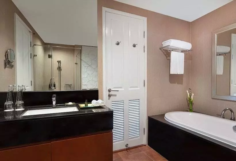 プレミアムスイート, Dusit Suites Hotel Ratchadamri, Bangkok