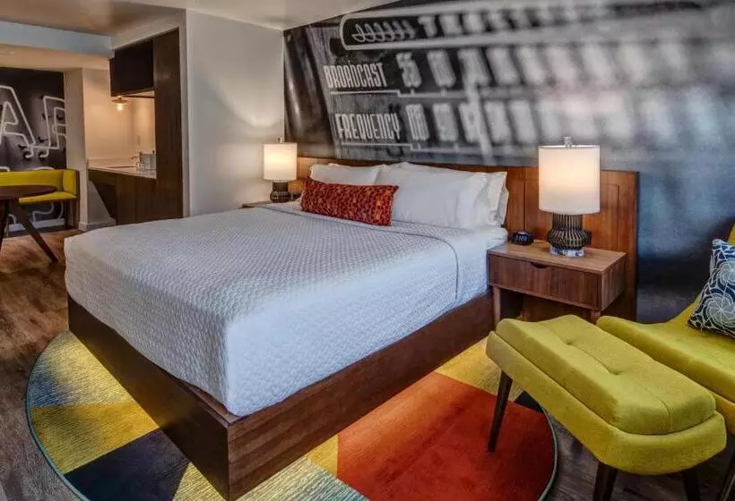 اتاق استاندارد با تخت بزرگ, Indigo   Memphis Downtown, An Ihg