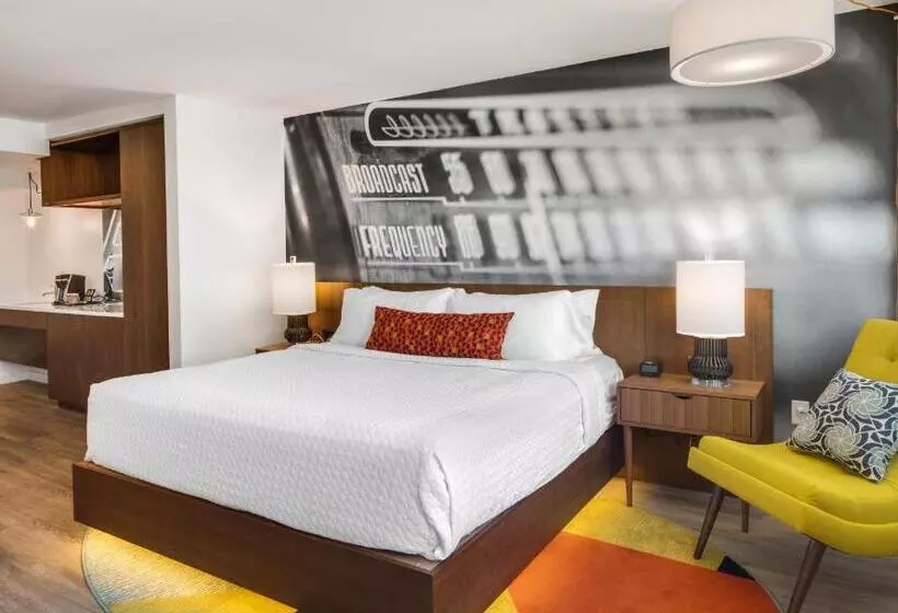 اتاق استاندارد با تخت بزرگ, Indigo   Memphis Downtown, An Ihg