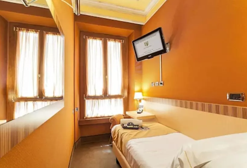 اتاق استاندارد یک نفره, Manfredi Suite In Rome