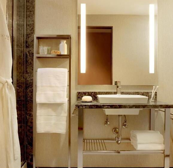 디럭스 룸 킹사이즈 침대, The Moonrise