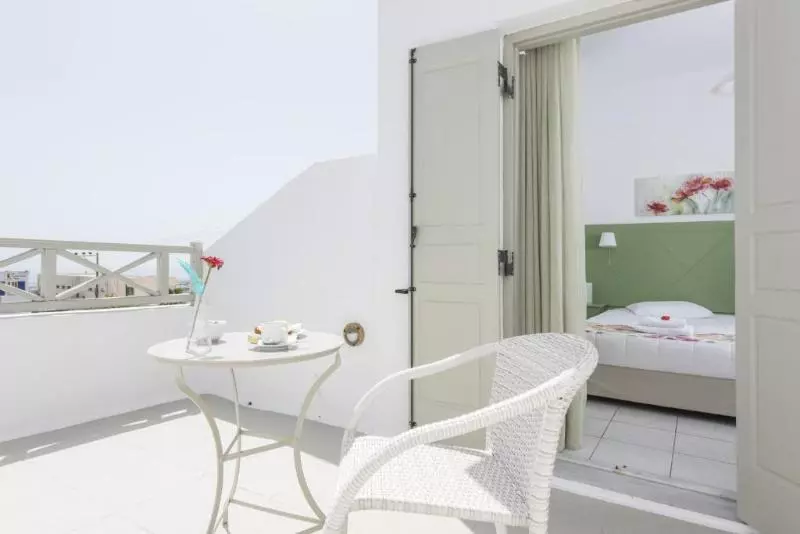 スタンダードシングルルーム, Nissos Thira