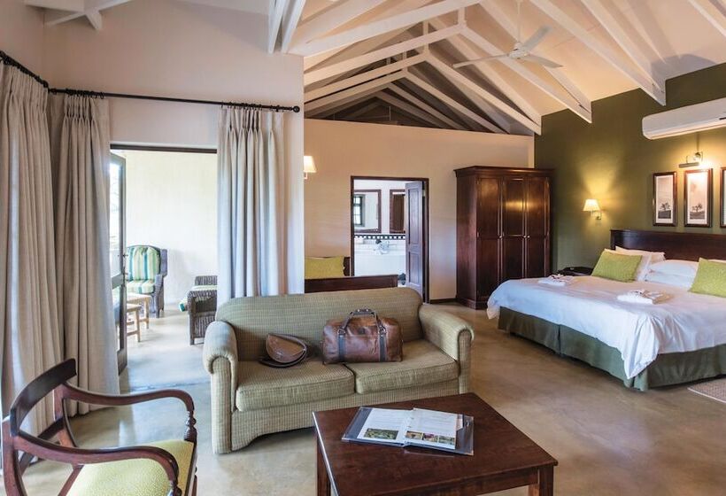 Семейный Номер, Perrys Bridge Hollow Boutique