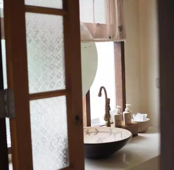 سوئیت با وان آب گرم, Proud Phu Fah Maerim Resort