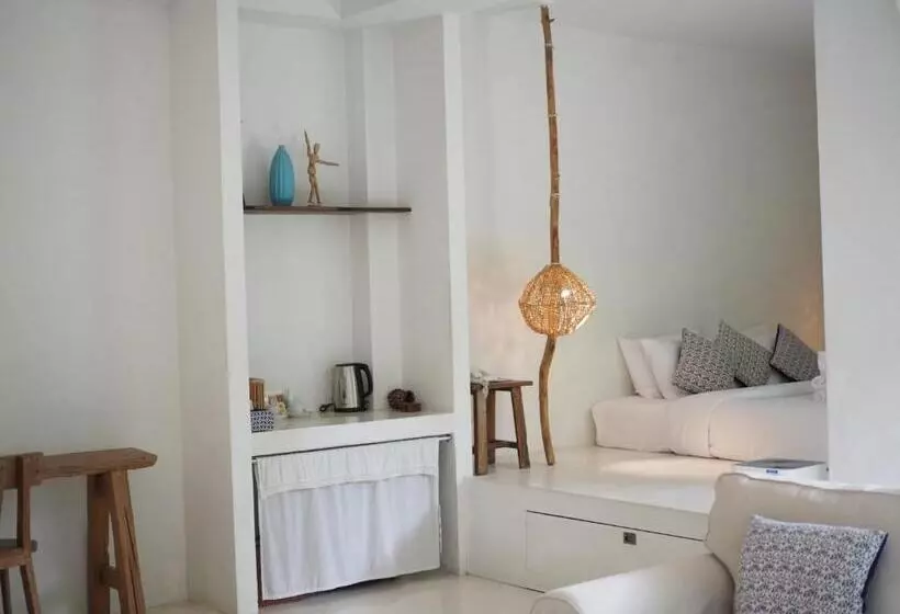 سوئیت با وان آب گرم, Proud Phu Fah Maerim Resort