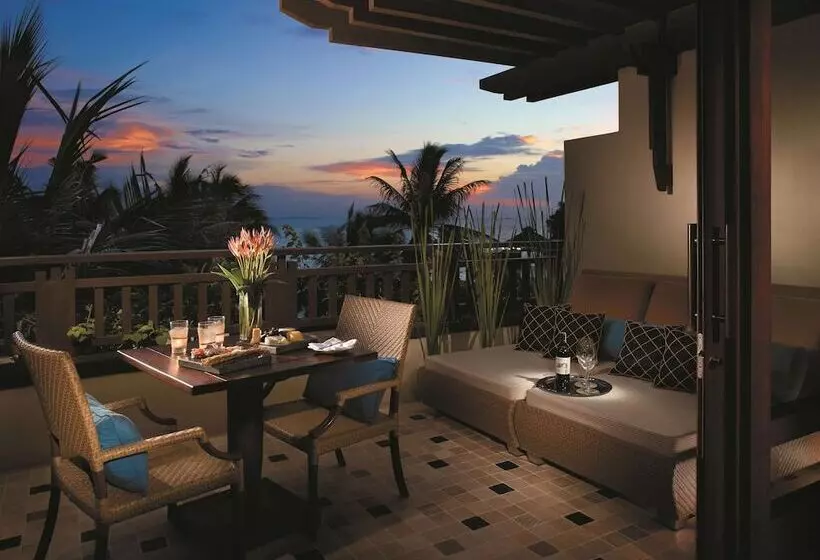 اتاق پرمیوم با چشم‌انداز دریا, Shangri La Boracay
